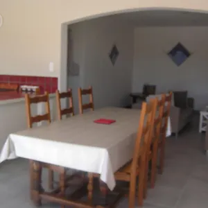 https://gite-les-lavandins.fr-provencehotel.com