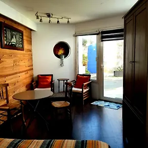 https://gite-dartiste-50m-de-la-mer.inbrittany.com